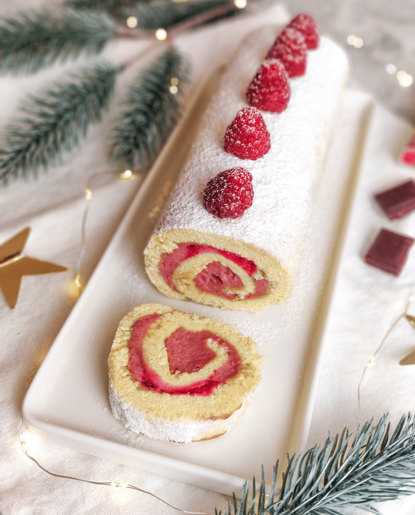 Bûche de Noël fraise, framboise et mascarpone recette